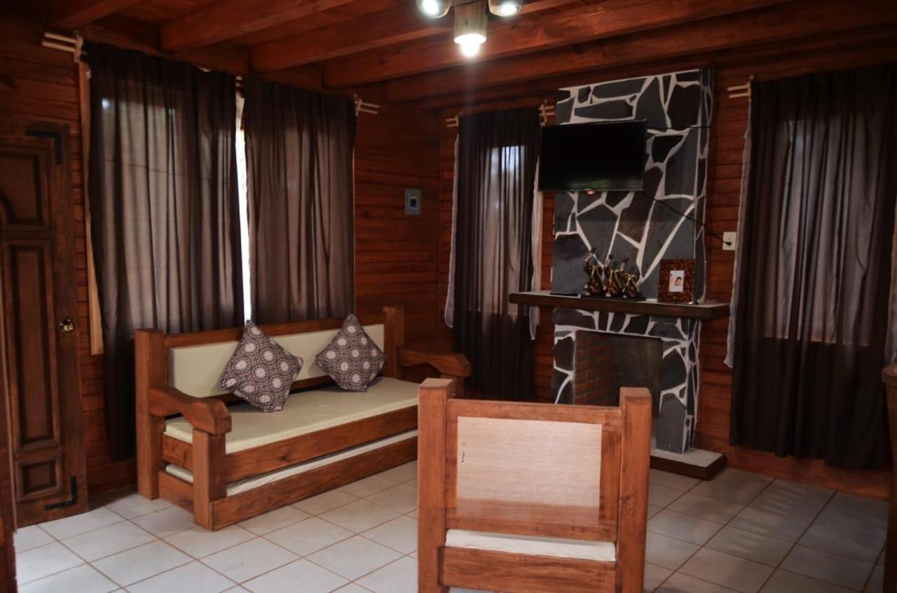 מסמיטלה Villas Carolina מראה חיצוני תמונה