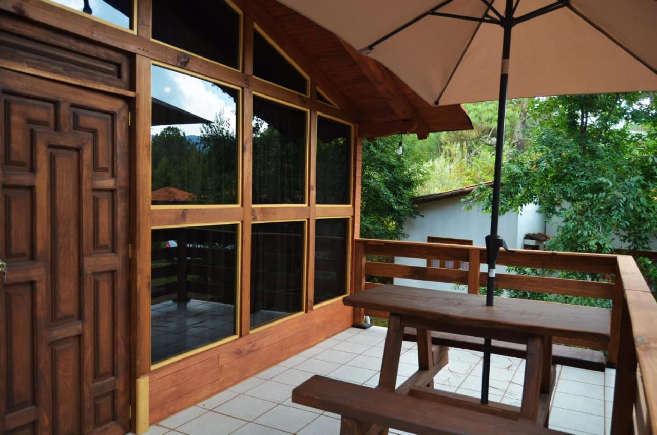 מסמיטלה Villas Carolina מראה חיצוני תמונה